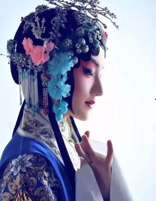 青衣朗诵视频,古韵今声——朗诵视频赏析