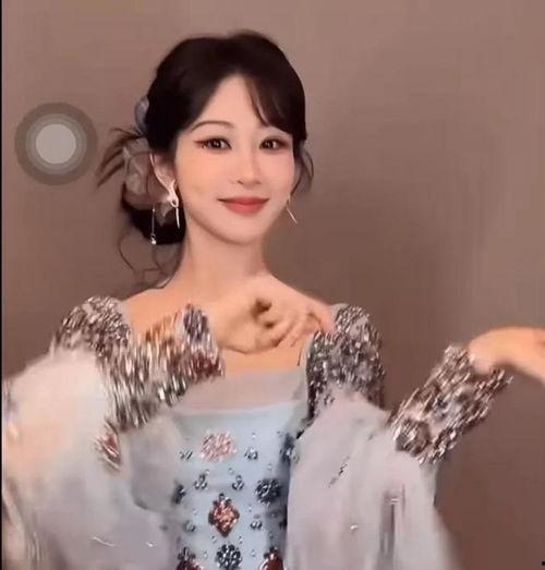 杨紫 视频,演绎青春活力，展现独特魅力