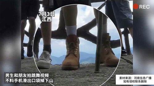 男孩跳街舞视频,青春风采闪耀街头
