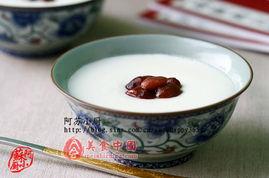 双皮奶的做法视频,轻松学会传统甜品制作技巧