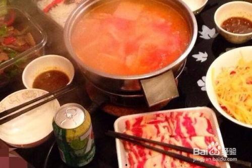 火锅制作视频,一锅鲜香，尽享美味时光