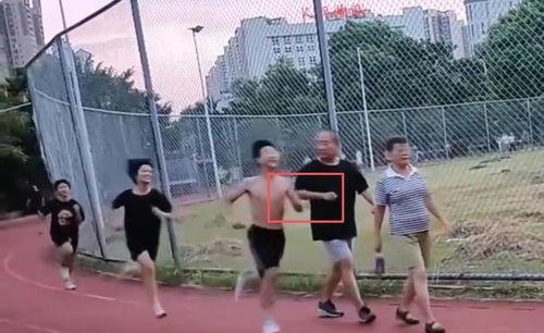 学生跑步视频,跑步视频中的青春活力瞬间